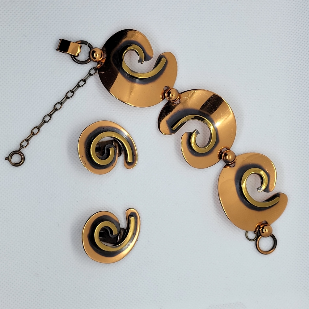 Genuine Copper w Gold Swirl Bracelet & Matching Clip-on Earrings